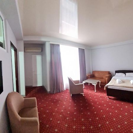 באטומי Hotel Genatsvale מראה חיצוני תמונה