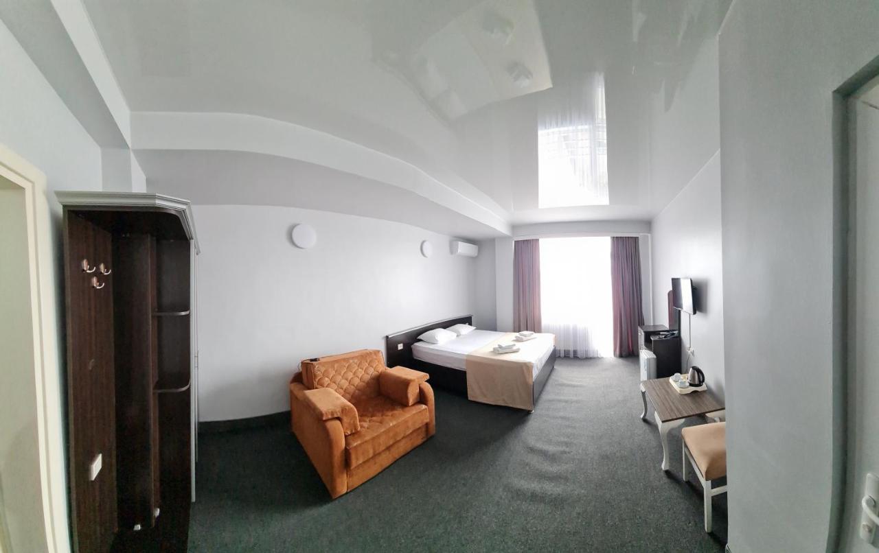באטומי Hotel Genatsvale מראה חיצוני תמונה