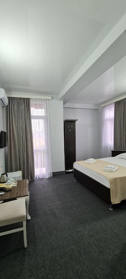 באטומי Hotel Genatsvale מראה חיצוני תמונה