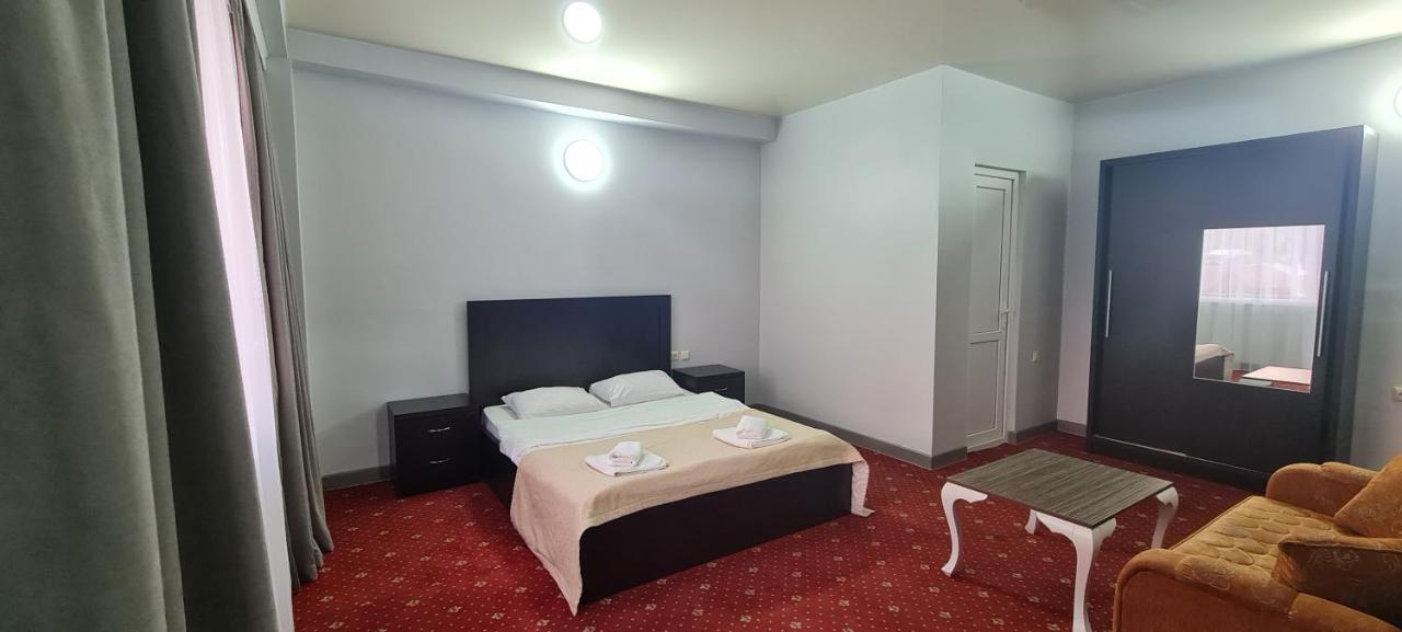 באטומי Hotel Genatsvale מראה חיצוני תמונה