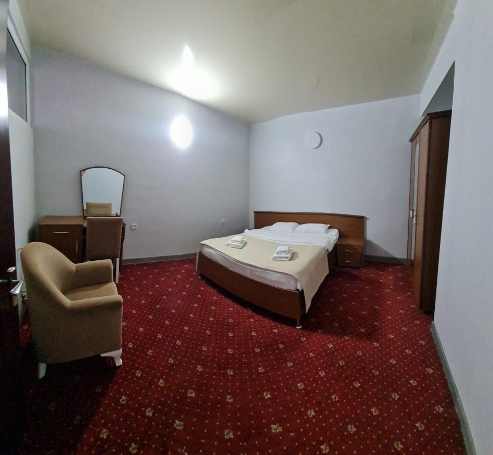 באטומי Hotel Genatsvale מראה חיצוני תמונה